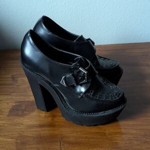 Forever 21 Sz 6 Black Chunky Heeled Shoes